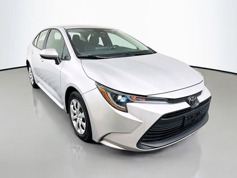 Certified 2024 Toyota Corolla LE FWD image 3