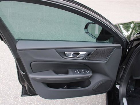 Used 2024 Volvo S60 B5 Ultimate w/ Climate Package AWD/4WD image 11