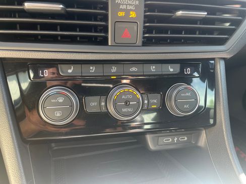 Used 2023 Volkswagen Jetta GLI Autobahn FWD image 15