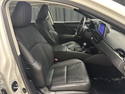 Used 2023 Lexus ES 350 Ultra Luxury w/ Accessory Package (Z1) FWD image 33