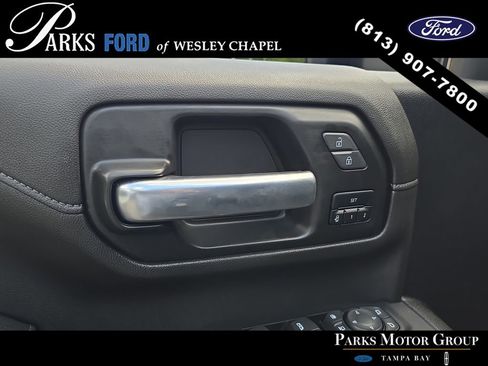 Used 2023 GMC Sierra 2500 Denali w/ Denali Black Diamond Edition AWD/4WD image 16