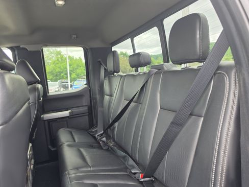 Used 2021 Ford F250 Lariat w/ Lariat Value Package AWD/4WD image 13