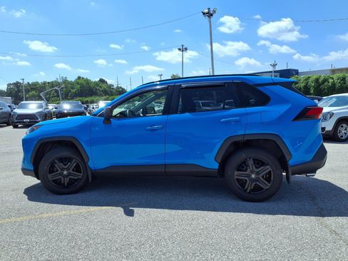 Used 2019 Toyota RAV4 LE AWD/4WD image 30