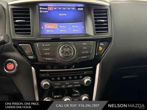 Used 2018 Nissan Pathfinder S FWD image 29
