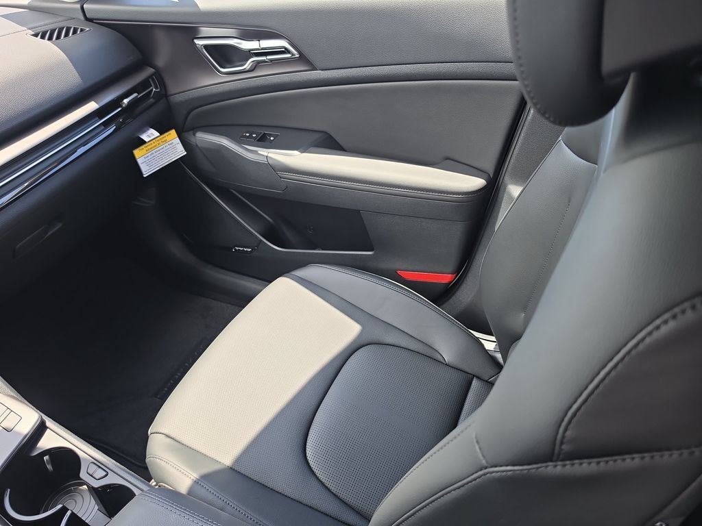 New 2027 Kia Sportage SX FWD image 16