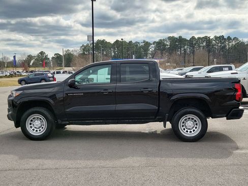 Used 2024 Chevrolet Colorado W/T image 6