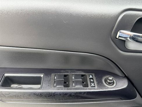 Used 2016 Jeep Patriot Latitude FWD image 22