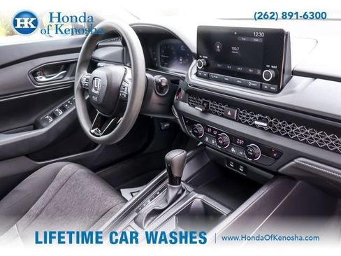 Used 2024 Honda Accord EX image 27