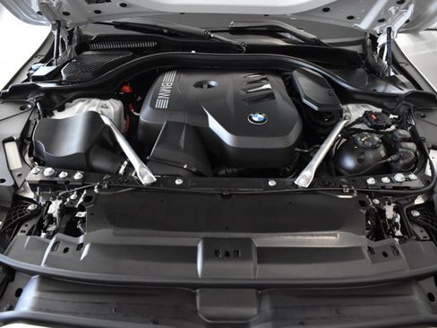 Used 2024 BMW 530i xDrive image 34