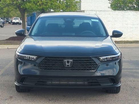 Used 2023 Honda Accord EX image 8