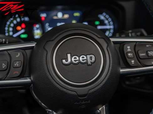 Used 2024 Jeep Wrangler High Altitude image 31