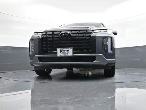 Certified 2025 Hyundai Palisade Limited image 32