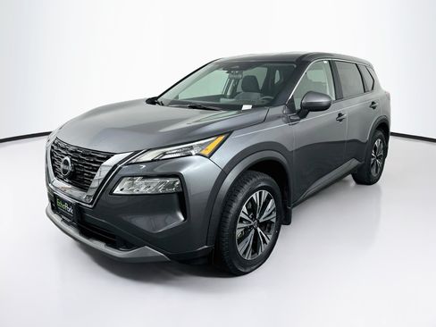 Used 2023 Nissan Rogue SV FWD image 3