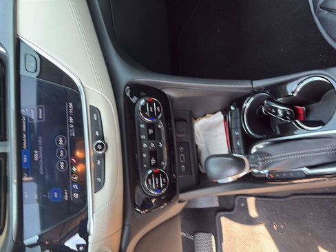 Used 2023 Buick Encore GX Select FWD image 4