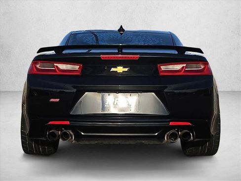 Certified 2018 Chevrolet Camaro SS RWD image 7