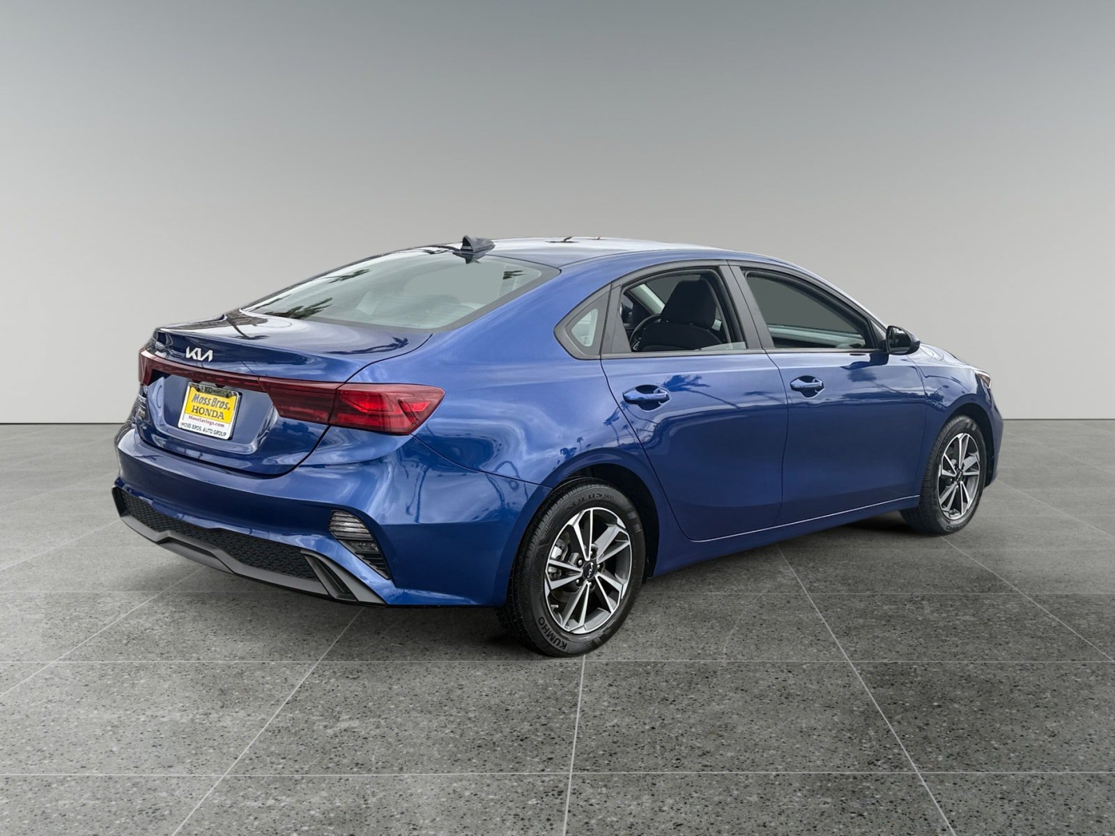 Used 2023 Kia Forte LXS FWD image 5