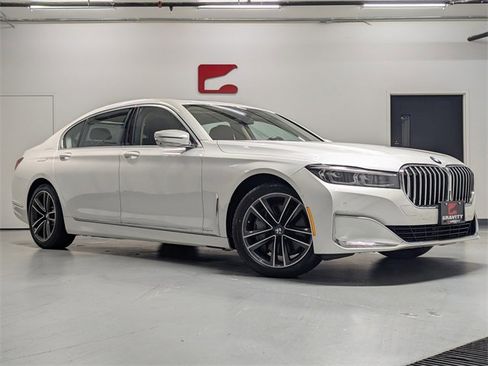 Used 2020 BMW 750i xDrive 750i xDrive w/ Executive Package image 2
