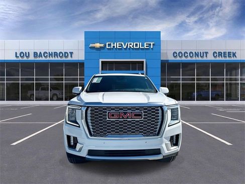 Used 2024 GMC Yukon Denali image 3