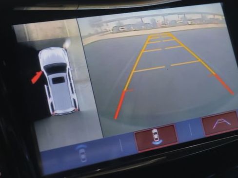 Used 2017 Cadillac Escalade Platinum image 19