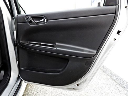 Used 2014 Chevrolet Impala Limited LS FWD image 12