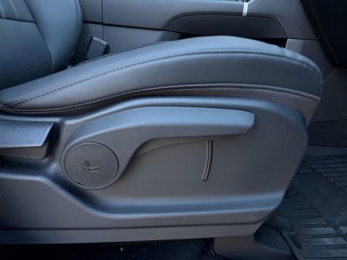 Used 2025 Hyundai Santa Fe XRT image 27