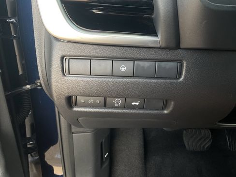Used 2026 Nissan Rogue SL FWD image 20
