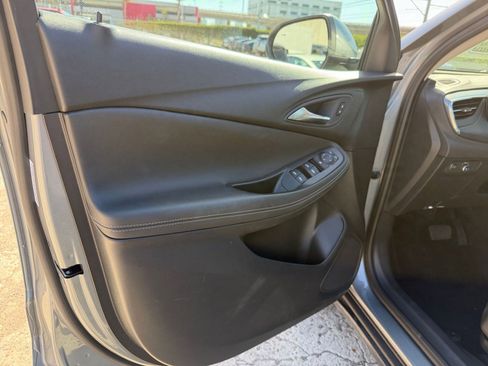 Used 2025 Buick Encore GX Preferred image 20