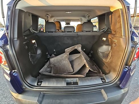 Used 2017 Jeep Renegade Latitude image 39