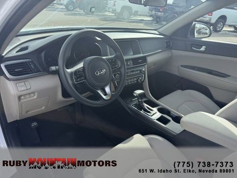 Used 2018 Kia Optima LX w/ 17" Alloy Wheels Package image 10