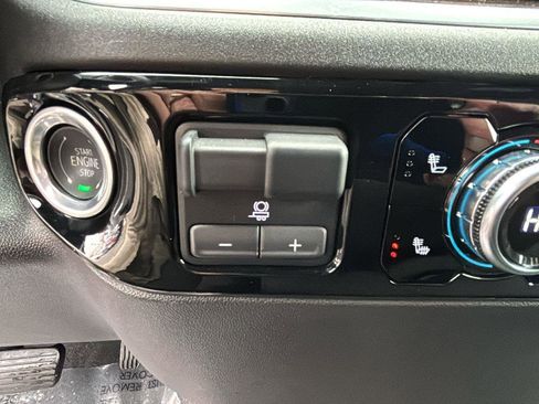 Certified 2025 GMC Sierra 1500 Elevation image 20