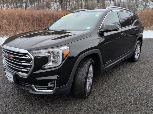 Used 2023 GMC Terrain SLT w/ LPO, Floor Liner Package image 1