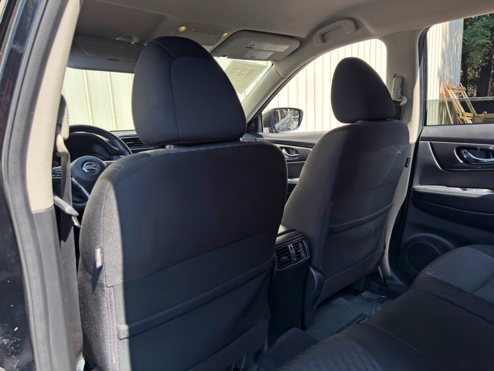 Used 2019 Nissan Rogue SV FWD image 28