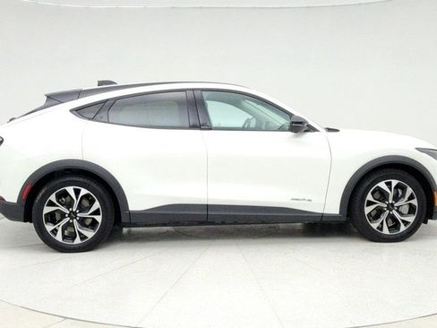 Used 2025 Ford Mustang Mach-E Select image 4