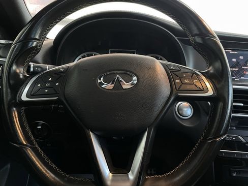 Used 2017 INFINITI QX30 Sport w/ Sport Leather Package image 28