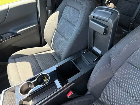 Used 2025 Chevrolet Equinox LT AWD/4WD image 21