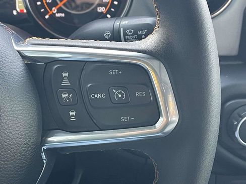 Certified 2023 Jeep Gladiator Overland image 32