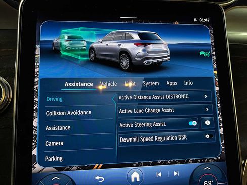 Certified 2025 Mercedes-Benz GLC 300 GLC 300 image 33