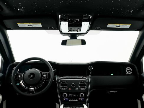 Certified 2025 Rolls-Royce Cullinan image 33