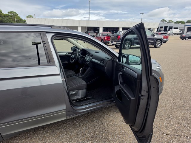 Used 2023 Volkswagen Tiguan S AWD/4WD image 13