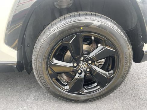 Used 2019 Toyota RAV4 XSE w/ Carpet Mat Package AWD/4WD image 30