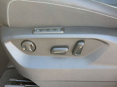 New 2026 Volkswagen Atlas Cross Sport SEL Premium R-Line image 16