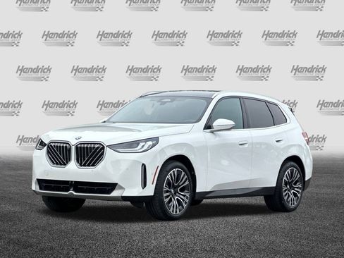 Used 2025 BMW X3 xDrive30i w/ Premium Package image 9