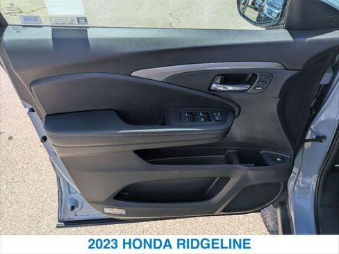 Used 2023 Honda Ridgeline RTL-E image 12