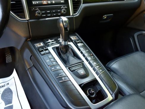 Used 2017 Porsche Macan S w/ Premium Package Plus image 15