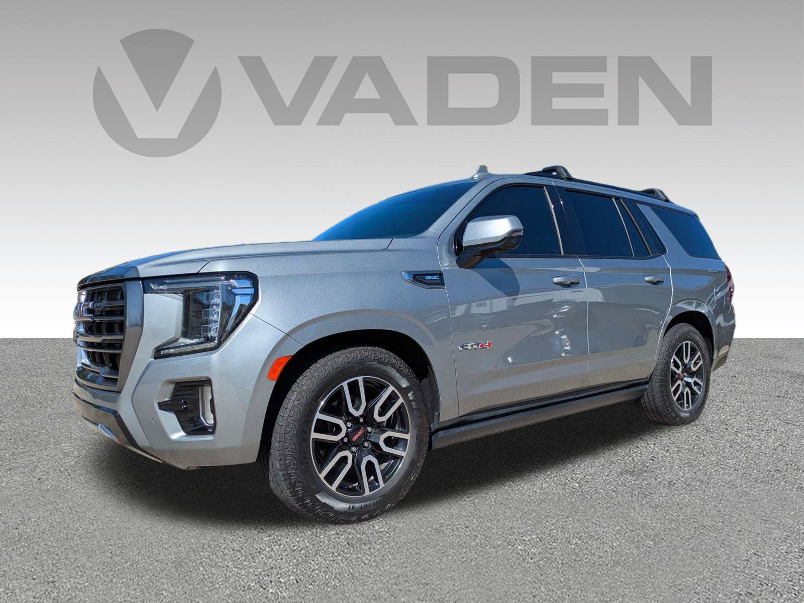 Used 2023 GMC Yukon AT4 w/ AT4 Premium Plus Package AWD/4WD image 2
