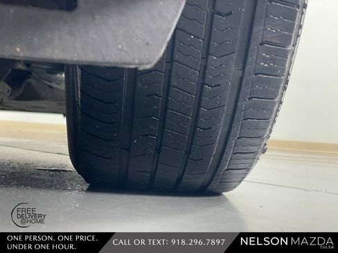 Used 2019 Chrysler Pacifica Touring-L Plus image 10