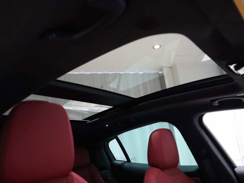 New 2025 Maserati Grecale Modena image 18