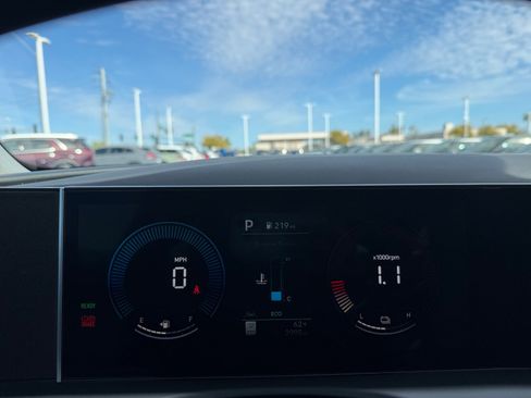 Used 2025 Hyundai Tucson Blue image 10