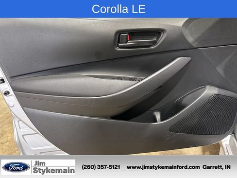 Used 2024 Toyota Corolla LE FWD image 12