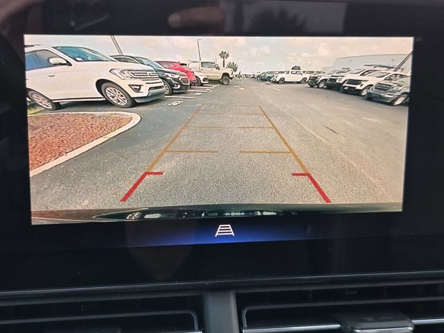 Certified 2024 Chevrolet Trax LT w/ Driver Confidence Package FWD image 17